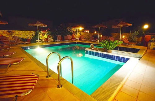 Stavros Apartment | Dimitrios Pool Apartment - 5 min from the beach
