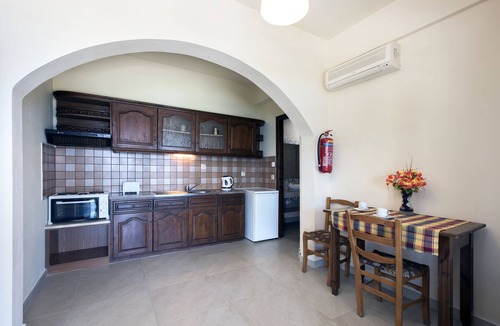 Apraos Apartment | Dimitrios Studios