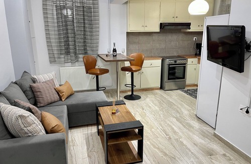 Nea Ionia House | Discover NARIZON Rental Apartment-5 minutes away from the Olympic Stadium (OAKA)