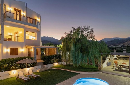 Makry Gialos Villa | Dolce Evita