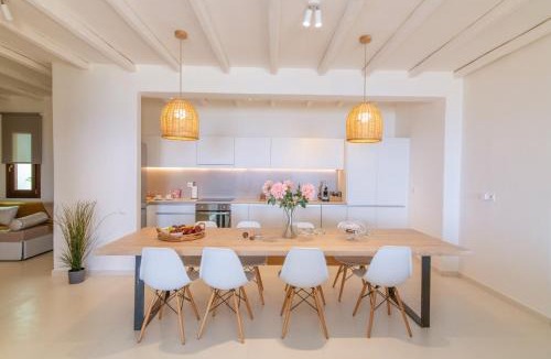 Exomvourgo Villa | Dolce Villa Tinos - Kardiani - Stone & Sunset Views