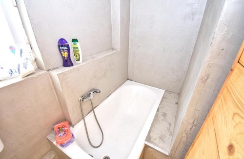 Agios Gordios Apartment | Doliva Studio John with private spa Jacuzzi