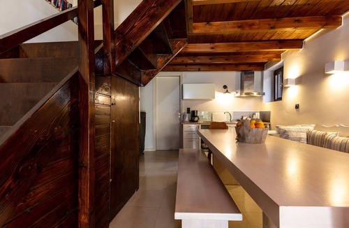 Spilion Apartment | Domus Polymnia-Beautiful Stone Built, 2 bedroom apt With Stunning Mountain Views