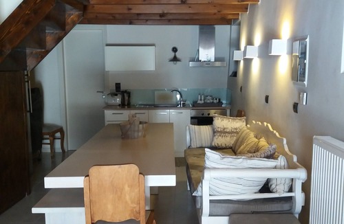 Spilion Apartment | Domus Polymnia-Beautiful Stone Built, 2 bedroom apt With Stunning Mountain Views