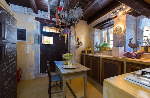 Mesi Villa | Dotira, chemical-free pool, walking distance to taverna, 5' from a sandy beach