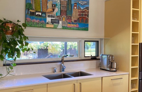 Riverside House | Downtown Modern With A View