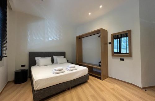 Vardaris Apartment | Downtown Suites
