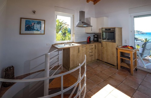 Mochlos House | Dream bungalow on the Mediterranean, plot ends in the sea private bathing