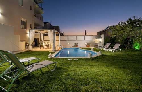 Kambanion Villa | Dream villa luxury with private heated pool and BBQ