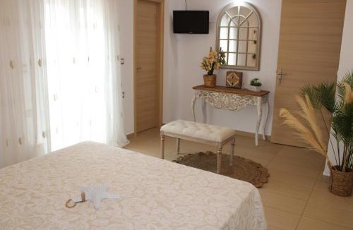 Apollonia Apartment | Dreamcatcher Apartments Milos