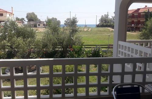 Mavrovouni Apartment | Drossia # 2 - One Bedroom Apartment, Sleeps 4