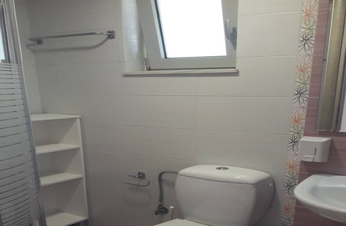 Mavrovouni Apartment | Drossia # 3 - One Bedroom Apartment, Sleeps 4