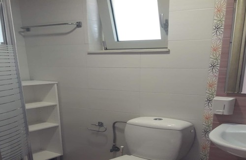 Mavrovouni Apartment | Drossia # 4 - One Bedroom Apartment, Sleeps 4