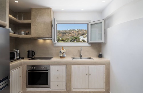 Vourvoulos Villa | East Side Private villa , 2 bedroom & jacuzzi