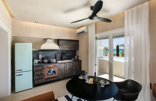 Kastraki House | Eden Βeachfront 7 bedroom Estate