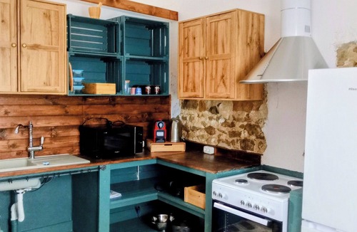 Kardamena House | Efi Studios Old Stone Barn House | Walk to Beach | 1-4 Guests