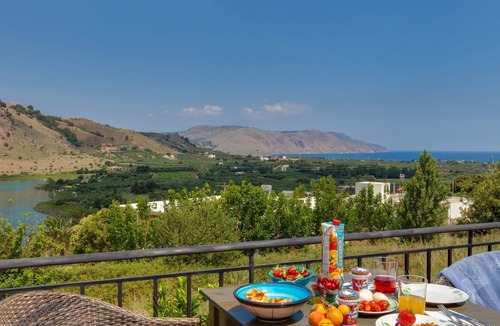 Kavallos House | Ein irdisches Paradies by Interhome