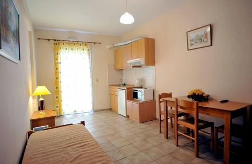 Istron House | El Greco Apartments