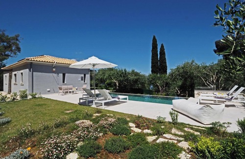 Agia Pelagia Chlomou Villa | Elaia - Two Bedroom Villa, Sleeps 4