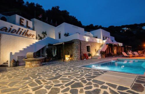 Naxos Hotel | ELAIOLITHOS - Luxury Villa Suites - Adults Only