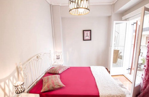 Athens City Centre Apartment | Elegant 75sq+HeatedJacuzzi+balcony W/AcropolisView