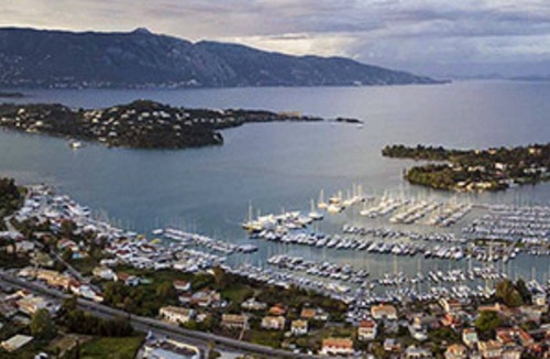 Gouvia House | Elegant Holiday Home in Gouvia with Garden