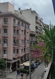 Thessaloniki City Centre Apartment | Elegant Luminous Downtown