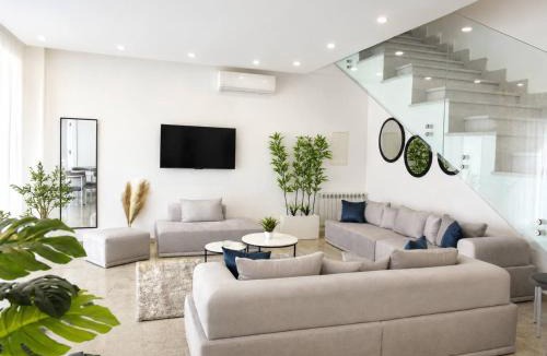 Gammarth Villa | Elegant Villa in Gammarth with Private Indoor Pool