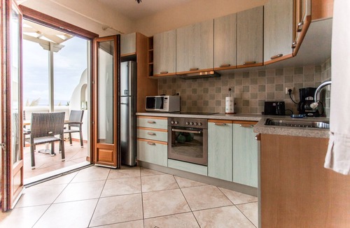 Naxos Villa | Elegant villa with pool