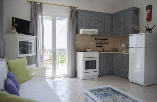 Agios Eleftherios Villa | Elegant villas with amazing sea view - just 1,5 km from the beach!