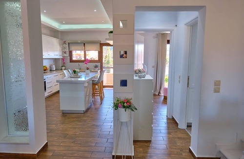 Agios Stefanos Avliotes Apartment | Elena Luxury Suite Agios Stefanos