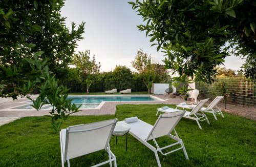 Alikianos Apartment | Elenas Home - Dream & Love apts w Private pool