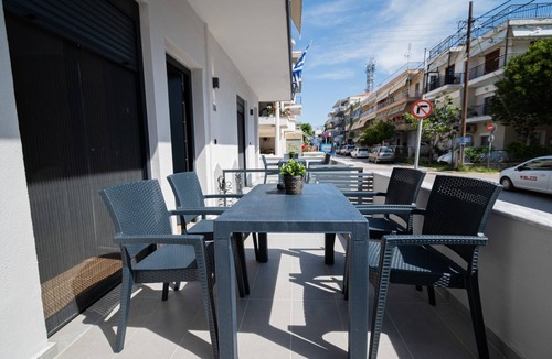 Kallikratia Apartment | Eleni Luxury Suites 2 by RentalsPro - Kallikrateia