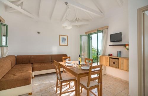 Gialova Apartment | Eleonas Holiday Houses