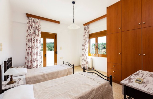 Panormos Villa | Eleutheria Vill, Private pool & Whirlpool, 400m to Panormo sandy beach & shops