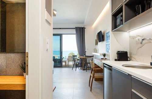 Stavromenos Hotel | Eleven Boutique Suites