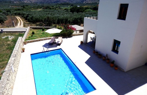 Asprouliani Villa | Elina Villes. Villa Anna