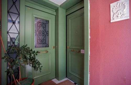 Old Town Apartment | Eliosky Apartment in Ano Poli, Thessaloniki #FeelsLikeHome