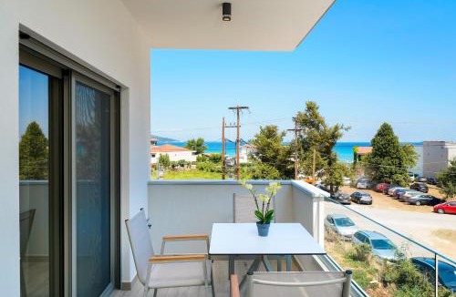 Chrisi Akti Apartment | Elisavet Nuevo Studios & Suites