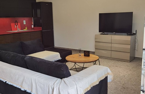 Katokhorion Apartment | Elixrison Villas/Apartments- Red Apartment