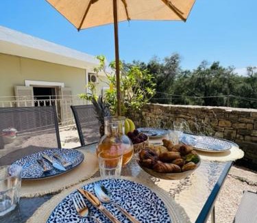Lakka House | Ellie’s House