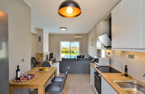 Makrys Tichos Villa | Elma's Villa, a peaceful, family friendly villa, close to Agioi Apostoloi beach