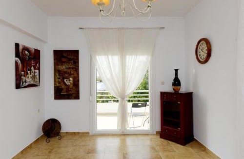 Kamiros House | Emerald Private Villa in Kalavarda Rhodes
