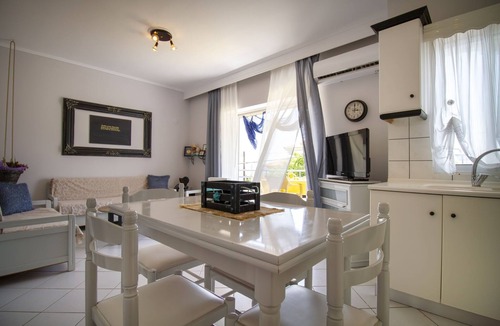 Kalyves Polygyrou House | Endless Blue Apartment by Rentals Pro