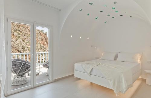 Kyra Panagia Apartment | Enilion Luxury Suites
