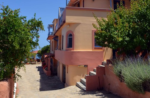 Karlovassi Apartment | Enjoy Sunrises and Sunsets from this Cozy Studio