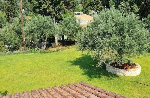 Dassia House | Entire villa in Ypsos - 10 guests - Private Villa