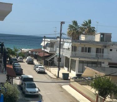 Paralia Dionysiou Apartment | Epsilon Apartment
