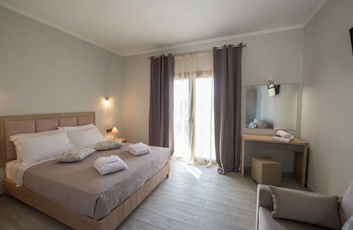Erikousa Island House | Erikousa Palace Double Suite 21