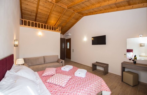 Erikousa Island House | Erikousa Palace Suite 16